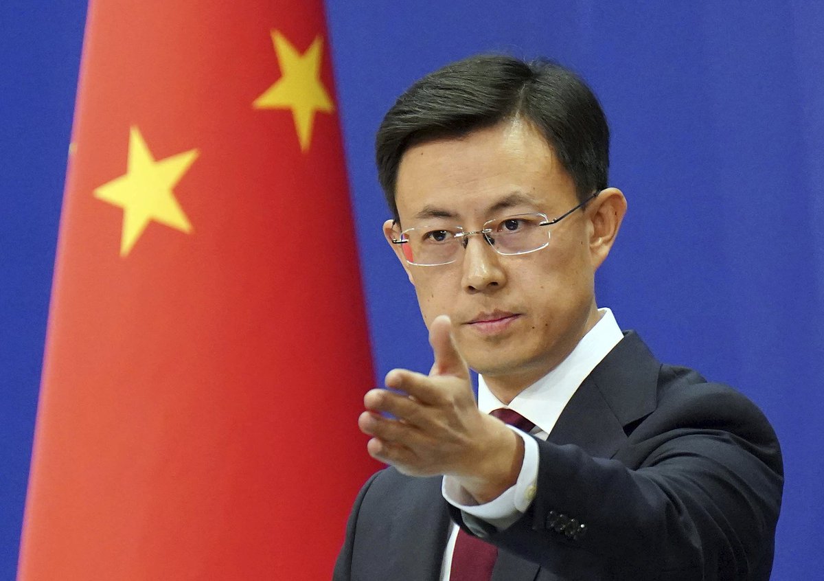 ElNacionalWeb's tweet photo. #1Sep | 🇨🇳 China exigió que se salvaguarden sus intereses en 🇻🇪 Venezuela, después de que algunos medios informaran de que el nuevo acuerdo petrolero entre Caracas y Washington 🇺🇸 podría afectar a campos en los que operaban compañías chinas, como las estatales Sinopec y CNPC. "Los derechos e intereses legítimos de China en Venezuela deben ser salvaguardados", afirmó en rueda de prensa el portavoz del Ministerio chino de Exteriores, Guo Jiakun. 

Guo respondía a una pregunta sobre informaciones según las cuales, como parte del nuevo acuerdo petrolero impulsado por Donald Trump 🤝, una compañía estadounidense asumiría el control de varios campos venezolanos anteriormente en manos de empresas chinas, entre ellas Sinopec y CNPC. 🏭

🔗 Lea más en https://t.co/VQomegzzXX