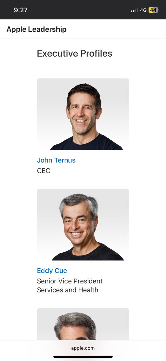 dev_isaque's tweet photo. First day of John Ternus as @Apple CEO 🔥

Can’t wait to see what he’ll do as CEO 👀 https://t.co/3OT45IP7Nr