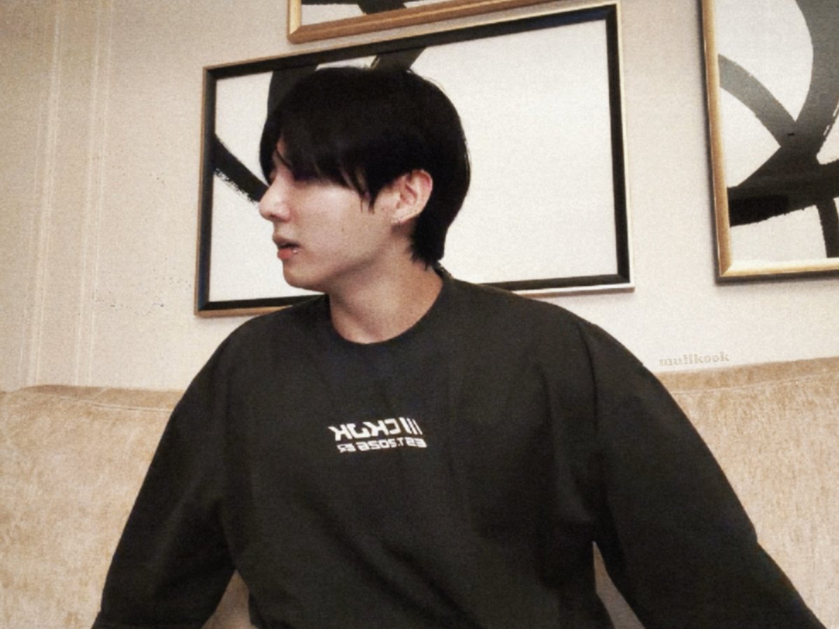 mullkook's tweet photo. Boyfriend Coded today

#JUNGKOOK #정국 https://t.co/edlwWa3Lqu