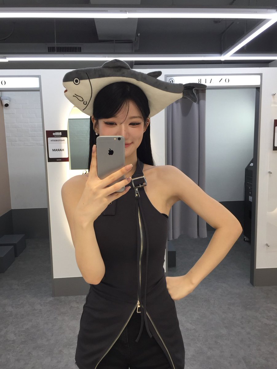 siyoaon's tweet photo. Blubub, blubub? Hehe. 🐟 https://t.co/zIrWXCRkMY