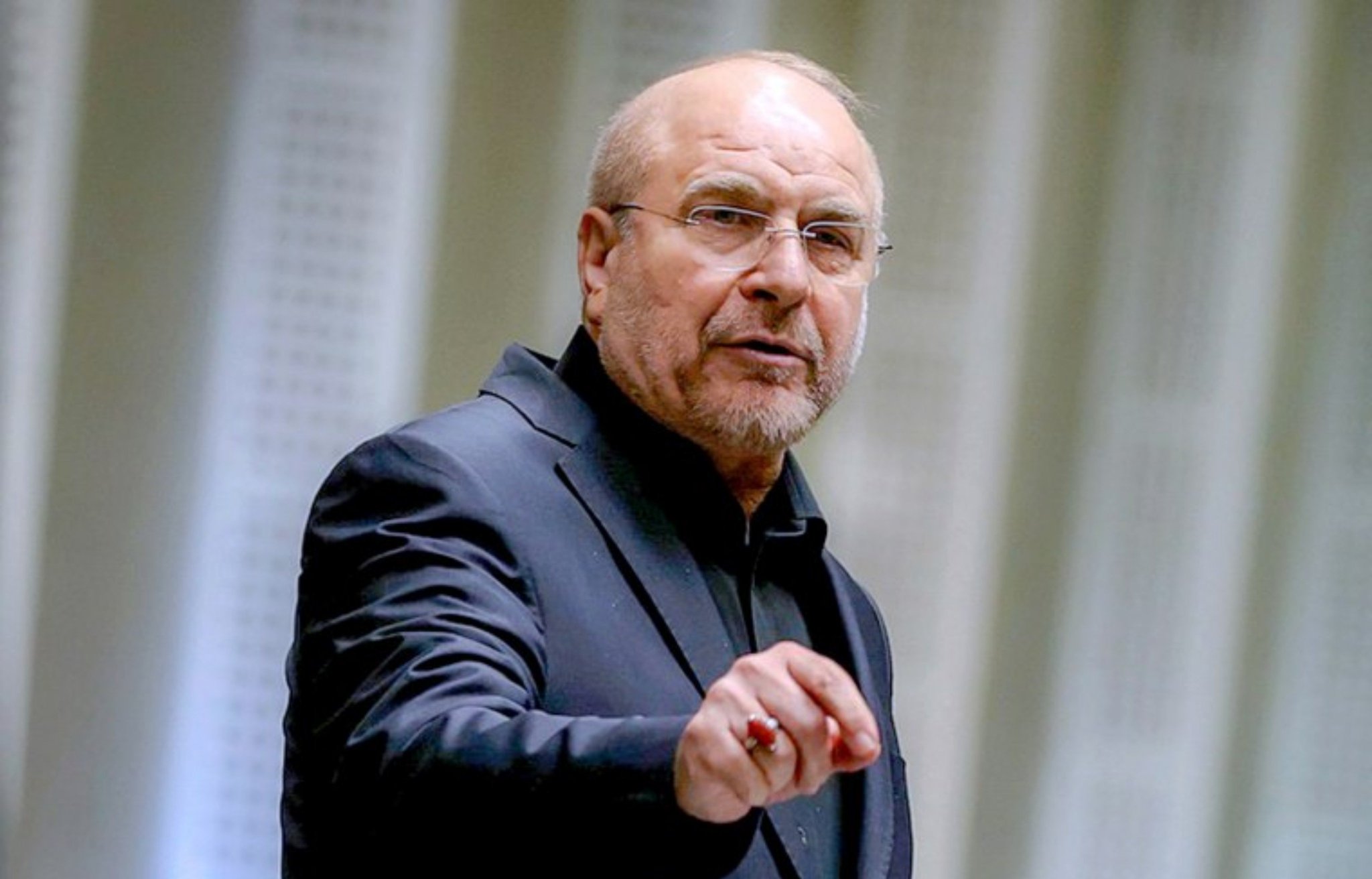 Iran parliament speaker threatens Strait of Hormuz closure over US commitments