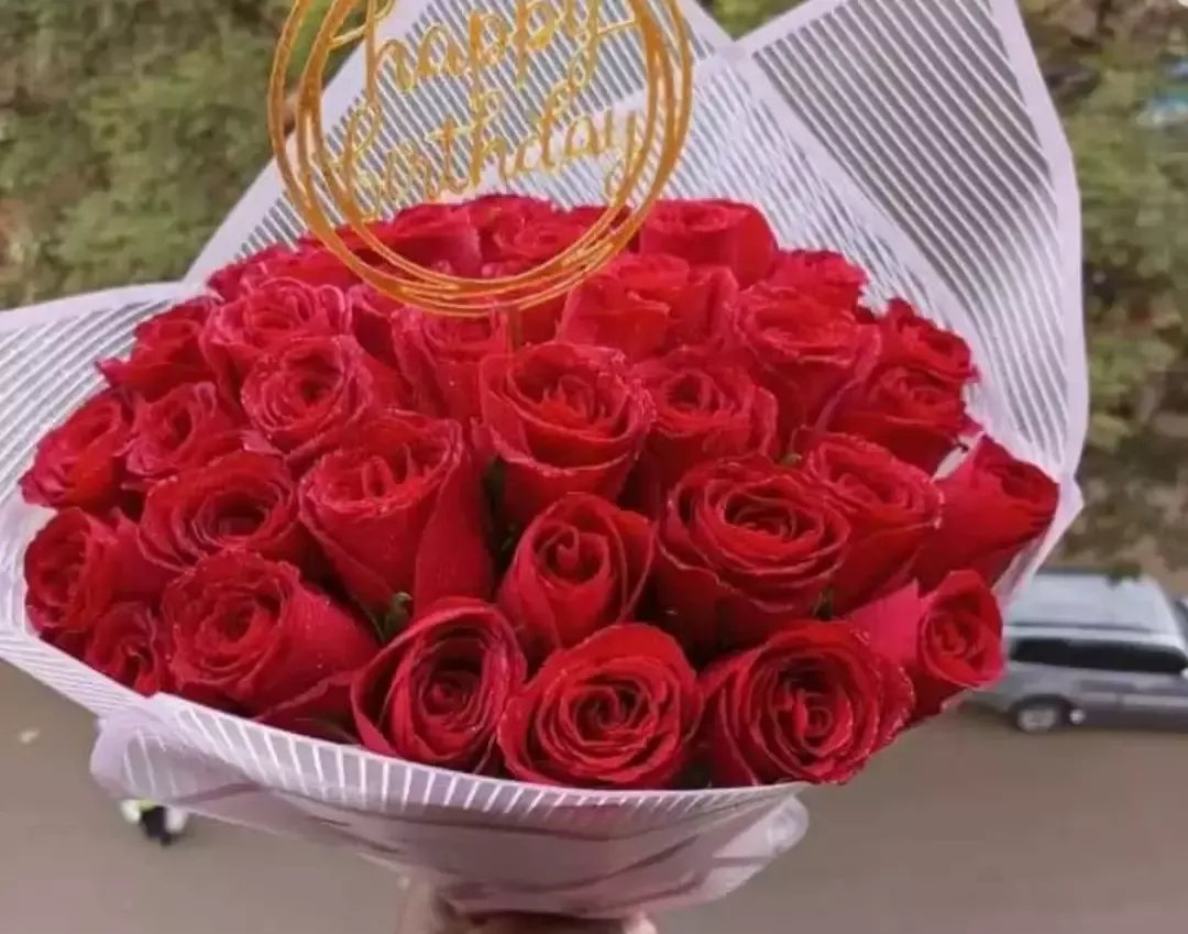 GitauJames17's tweet photo. A happy birthday bouquet 

ORDER YOUR BOUQUET TODAY 

CALL/WHATSAPP 
0701312020

FREE GIFT CARD WITH MESSAGE

#flowers #floristinnairobi #freshflowersdeliverydaily #flowerstagram #flowergift

ORDER FRESH FLOWERS TODAY https://t.co/wL4H7DxueI