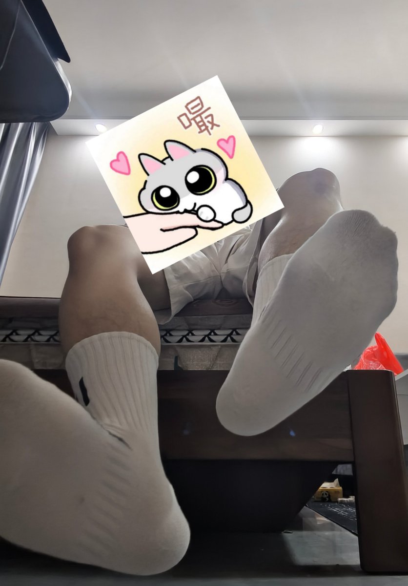 GChen18666's tweet photo. 呼叫宝宝！
有没有广州的er/both宝宝🥵
 #side #tk #tickle #side #白袜 https://t.co/z6RaPjEHss