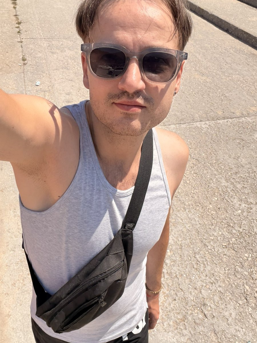 leoviamond's tweet photo. AUGUST 😎☀️🌞🍉⛱️🩳🌊🏝️ #august #summer #Summer2026 #summervibes #beachlife #beachboy #baywatch #leoviamond https://t.co/JhhZIV07Cy