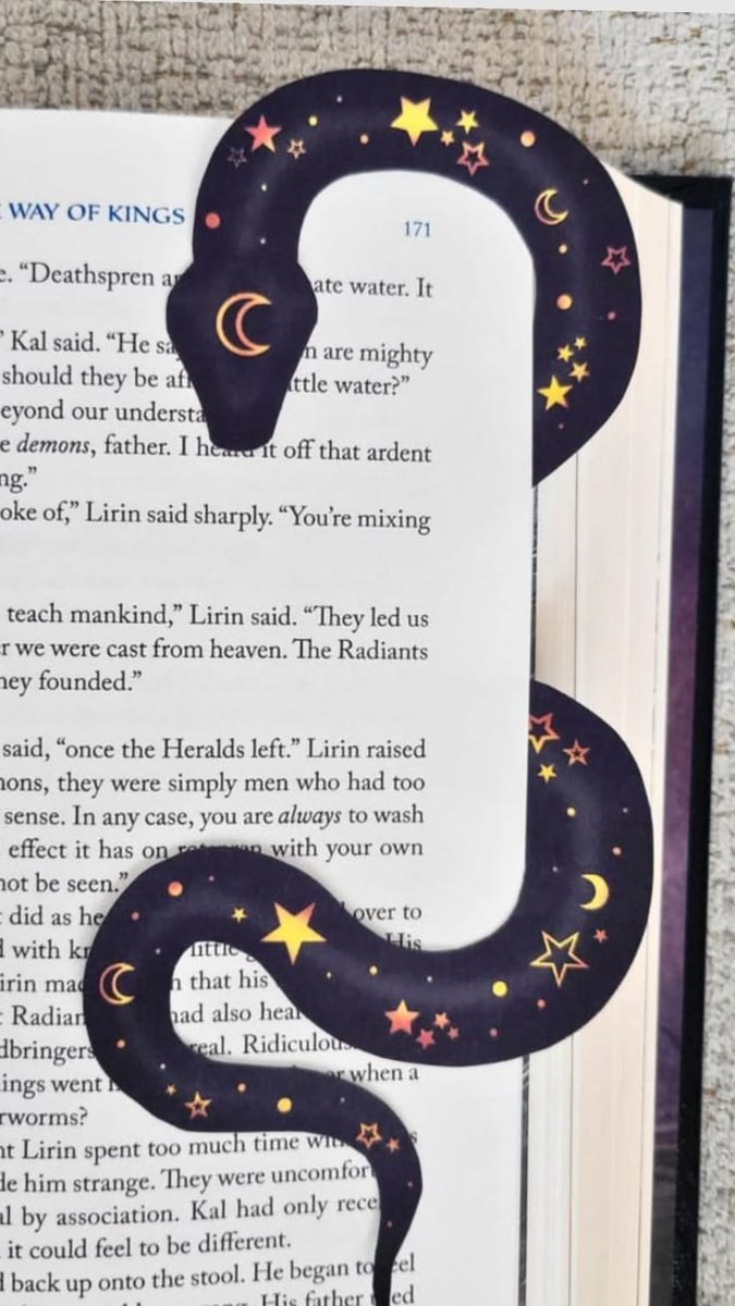 GhostsareFun's tweet photo. book quote • book character • book aesthetic • bookmark https://t.co/yatjghNrm8