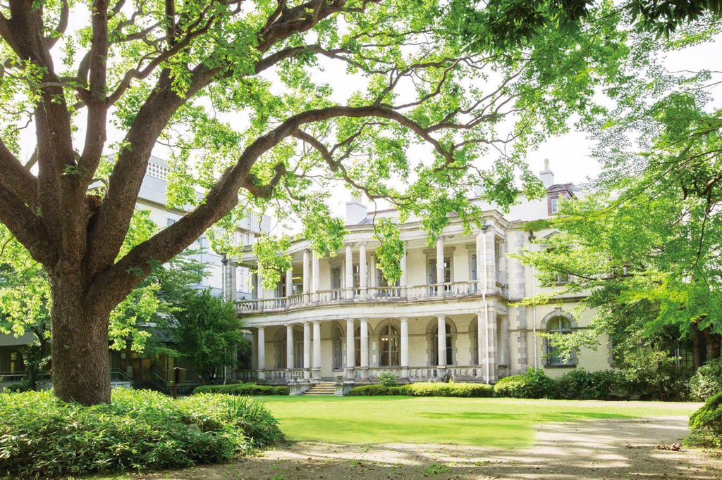 garaguda's tweet photo. 【旧島津家本邸見学ツアー】
大正6年竣工、清泉女子大学内にあるジョサイア•コンドル設計の重要文化財を特別公開

10月16日(金)•10月22日(木)　
11月13日(金)•11月19日(木)•11月27日(金)
12月4日(金)•12月11日(金)

各日11時~/14時~(50分)
各回抽選30名、9月3日23:59締切
https://t.co/FFzOuVsYFc https://t.co/RWlONJKt5R