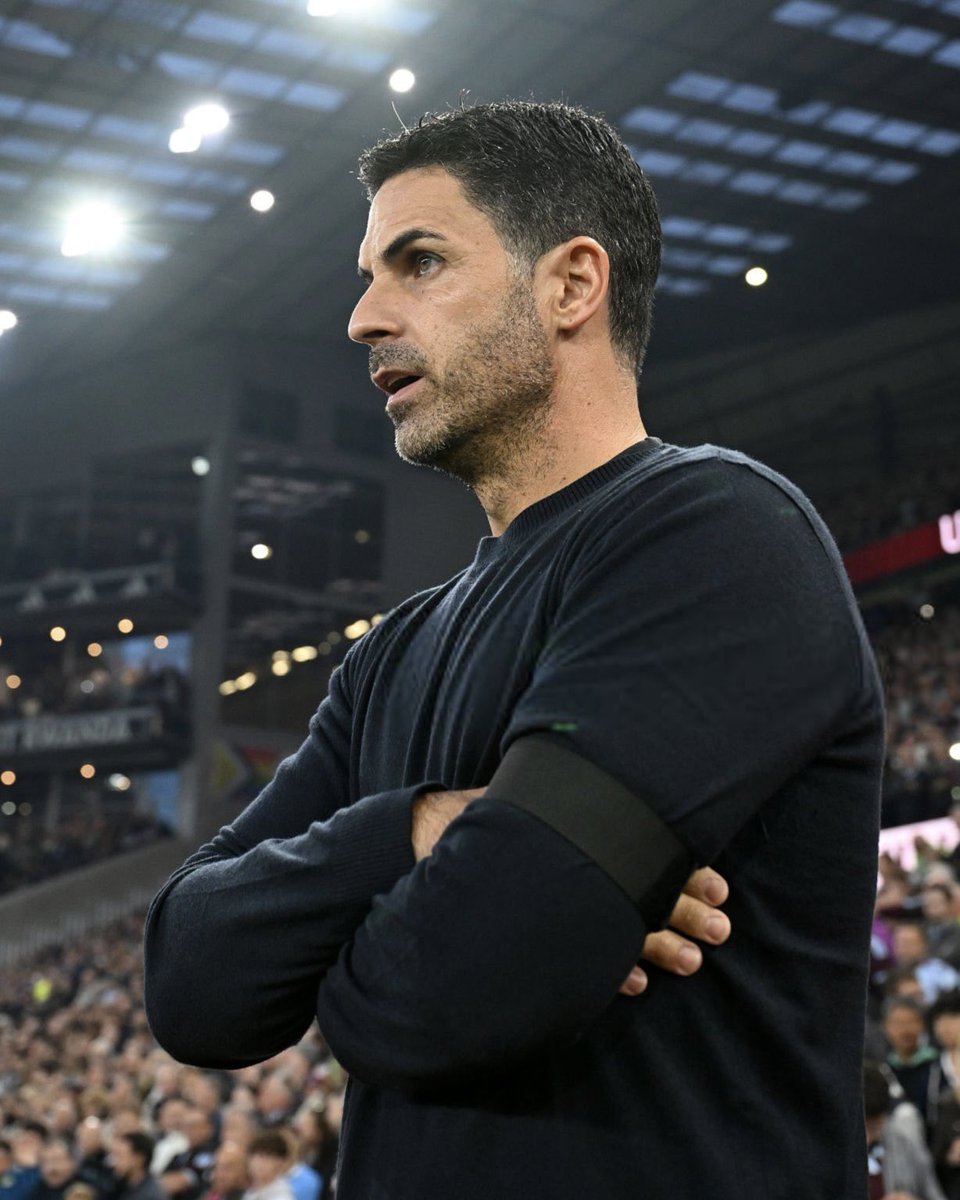 afcstuff's tweet photo. 🚨 @FabrizioRomano: “Arsenal, at this stage, what I am hearing is that they are still considering opportunities. I would NOT say that the window is closed for Arsenal.”

“If there is the right opportunity from now until the end, I think they are still active & looking at some chances in the final hours of the window.”

“Otherwise, they’re more than happy with the squad they have, so no panic, only in case there is a good opportunity.” [@GiveMeSport]
