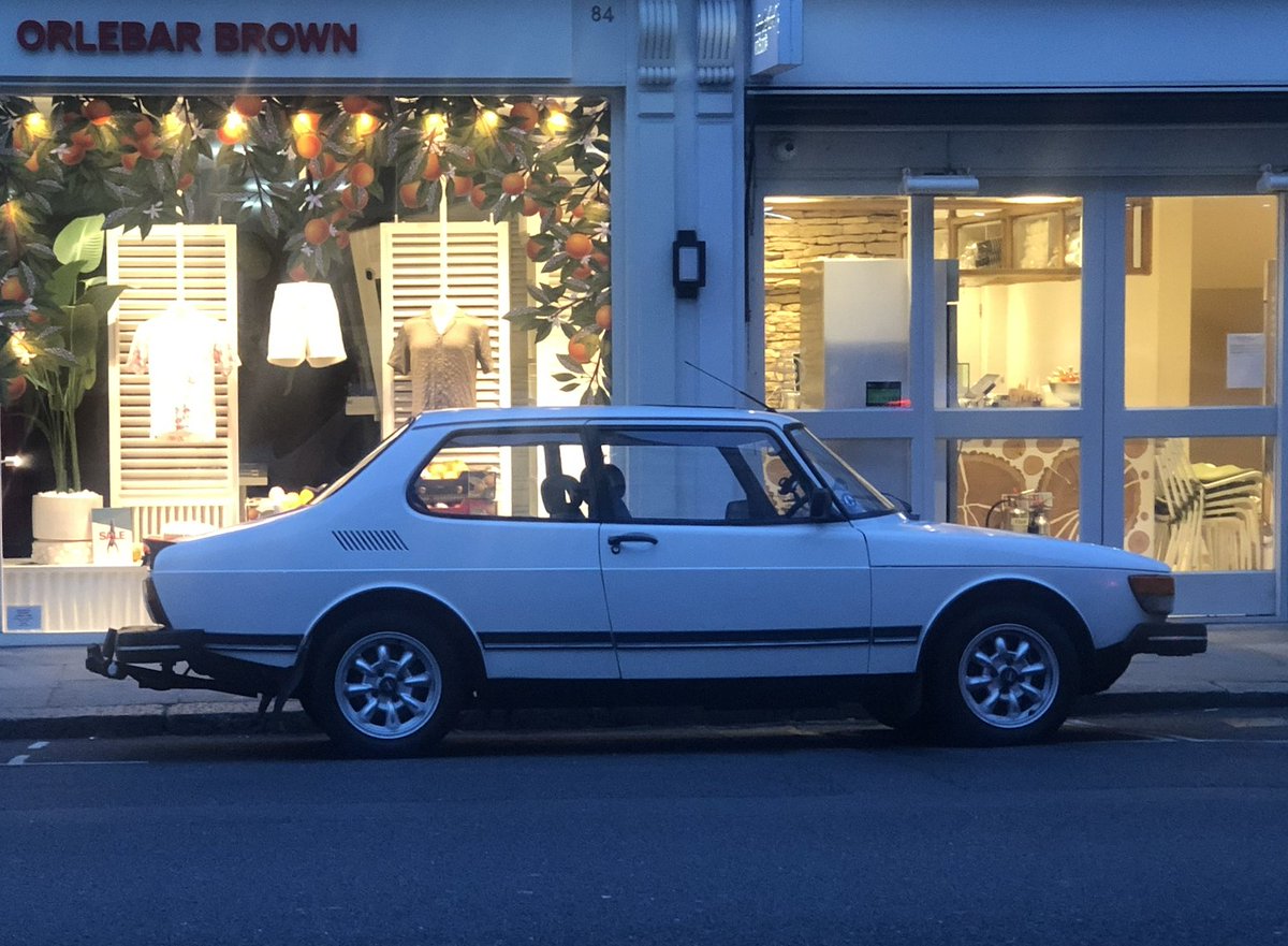 M_Steeples's tweet photo. Wonderful in White; A superlative Saab on Sloane Avenue. What a marvellous motor. #Saab #Car #ClassicCars #OrlebarBrown #Daylesford #SloaneAvenue #BromptonCross #Chelsea #SouthKensington #London #SW3 #MarvellousMotors #YesPlease https://t.co/sjbYe17NzF