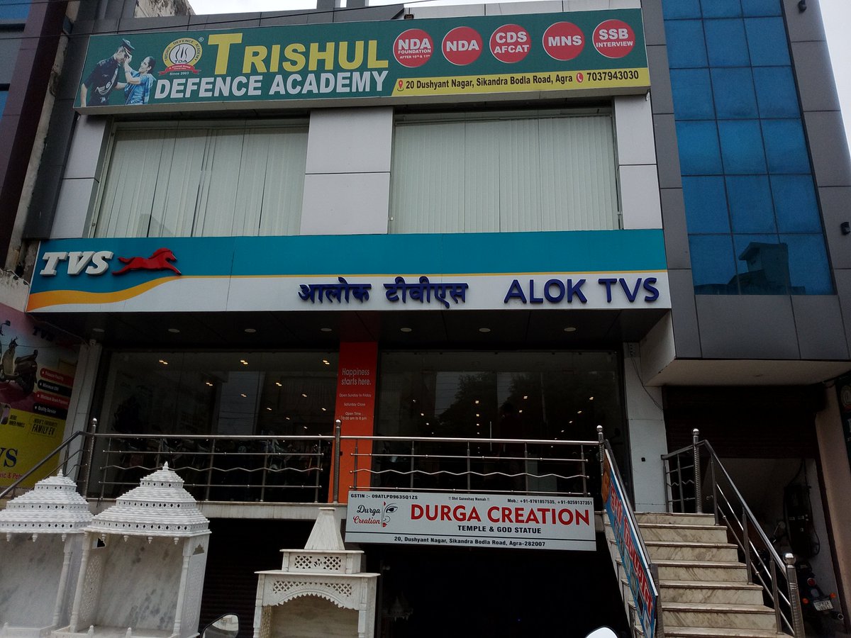 manishson30's tweet photo. @tvsmotorcompany @tvsiqube 
श्रीमान जी  
निवेदन है कि 
गाड़ी की सब्सिडी की जानकारी करने के लिए शोरूम पर गया शोरूम पर कोई स्टाफ नहीं था एक घंटा इंतजार करके घर वापस आना पड़ा अभी तक गाड़ी की सब्सिडी नहीं मिली है कृपया  सब्सिडी उपलब्ध कराई जाए 
अशोक बोदरा सिकंदरा आगरा https://t.co/DmW4bJNF0Z