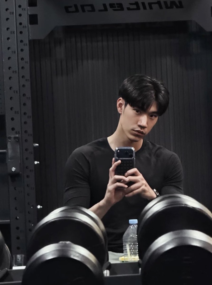 Bearjxj1un's tweet photo. เห็นพี่ธามละใจละลาย 🫠

ig : thime19 https://t.co/Lm5OUSZcCb