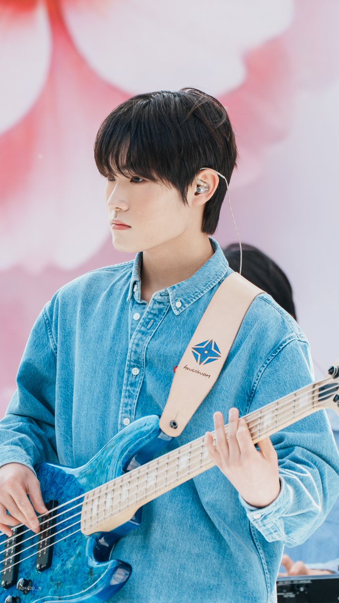 _979779's tweet photo. 언젠가의 캔트비블루 https://t.co/N32th4oSQ1