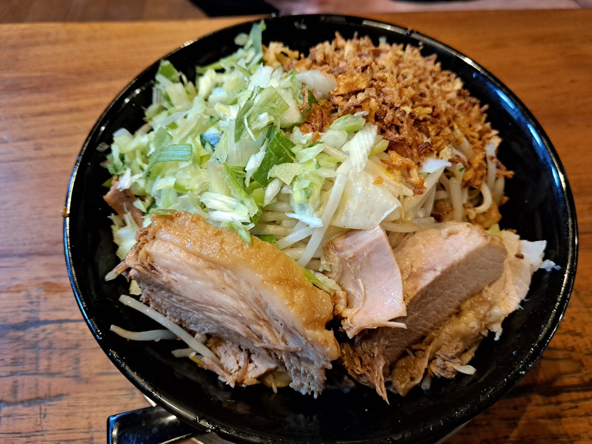 kenboy8465's tweet photo. 麺屋櫻弐
週末土曜日
息子と訪問
TYPE D
葱汁無し
がっちり豚
300gは腹パンです。
終わる前に食べれて良かった。
ご馳走様でした。 https://t.co/oe446If2uc