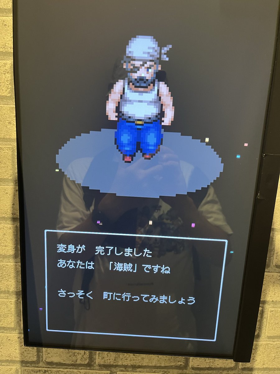 harunobun's tweet photo. ドラクエDIVEに行ってきました！楽しかった！ルイーダスポットにテェックイン！町の人になったはずが海賊に！？お腹がぽっちゃりしている所しか似てないゾ　#ドラクエウォーク https://t.co/TyslF84hMI