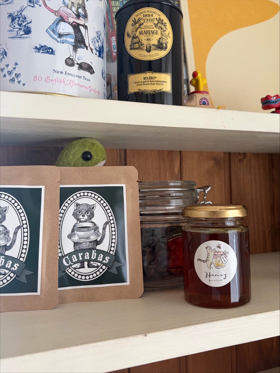 kanicrab_'s tweet photo. 朝読書にはエッセイがぴったり https://t.co/fz2vCOlkty