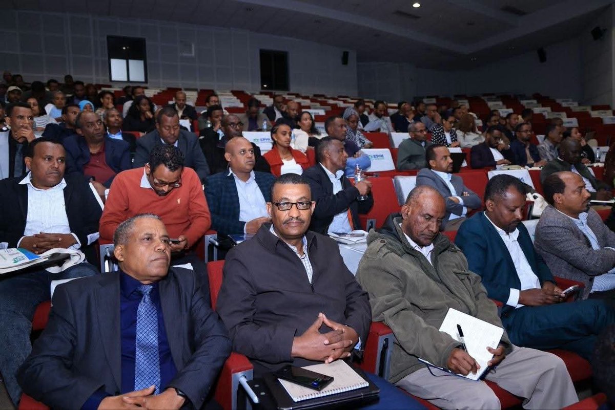 EPHIEthiopia's tweet photo. የክልል የሕብረተሰብ ጤና ኢንስቲትዩቶች ጤና አደጋ ዝግጁነትና ምላሽ፣ የበሽታ ቅኝት፣ የላቦራቶሪ ምርመራና የምርምር አቅማቸውን አጠናገረዋል። 
https://t.co/GDRmuS6j1Jየክልል-የሕብረተሰብ-ጤና-ኢንስቲትዩቶች/
https://t.co/A7X4N6FIos https://t.co/NyBXBAgQOu