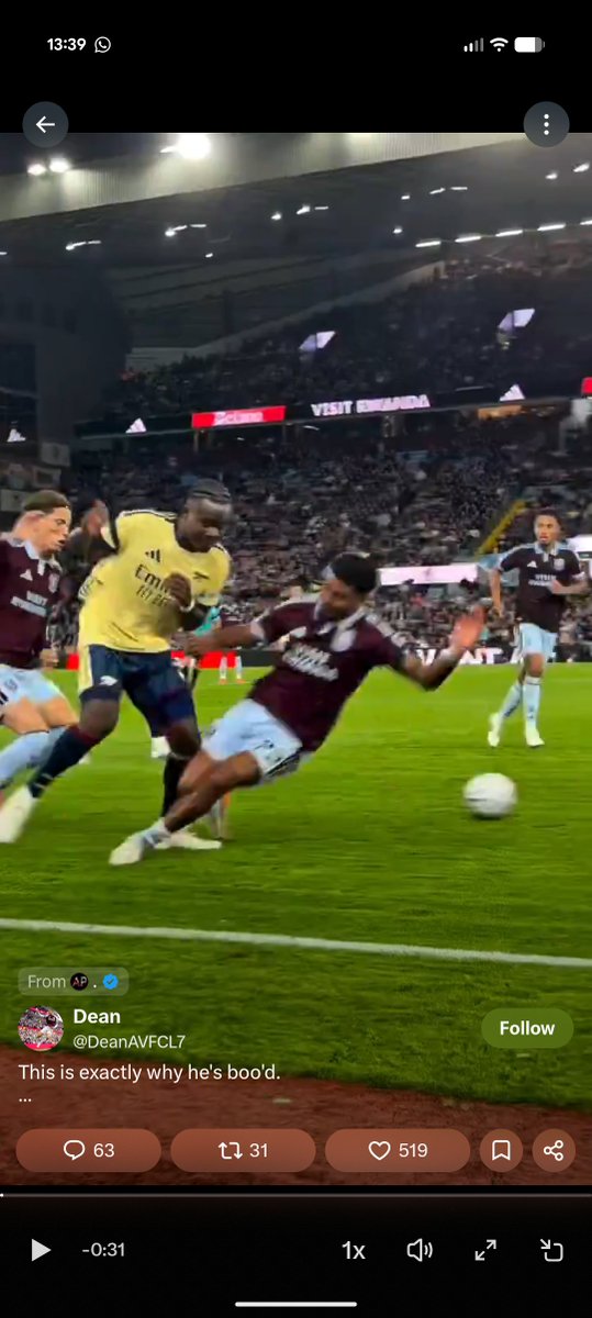 L3GChels's tweet photo. @Greg_P_C @DeanAVFCL7 He doesn't even make contact with that Ankle are you thick? Do you have no concept of depth perception? https://t.co/LVEAux7OMp