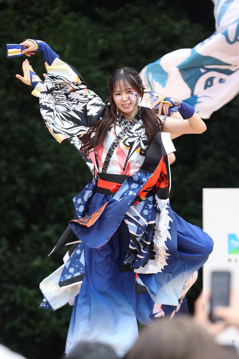 minato927148's tweet photo. 北里三陸湧昇龍さん
原宿スーパーよさこい
原宿口ステージ２

#北里三陸湧昇龍　さん https://t.co/RmFJinFa7f