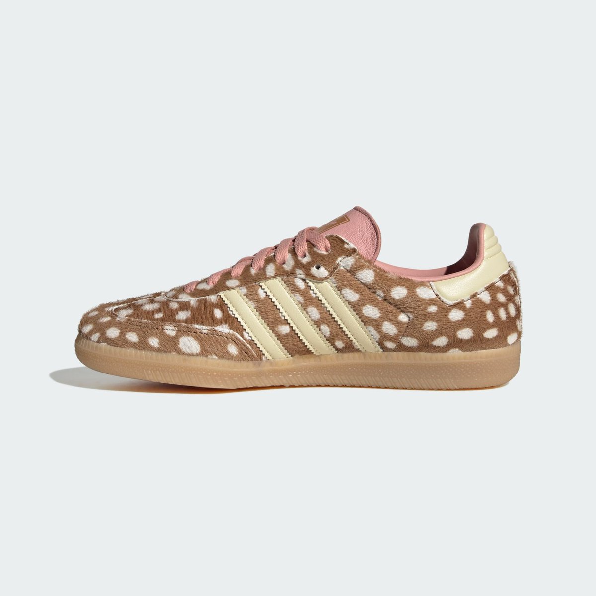 nicekicks's tweet photo. adidas "Bambi" collection is now available 🦌

TAKE YOUR PICK 📲
Samba OG - https://t.co/EPoiDHgkvY
Handball Spezial Loafer - https://t.co/LuIMDB3Uzg https://t.co/Lgy711BZIt