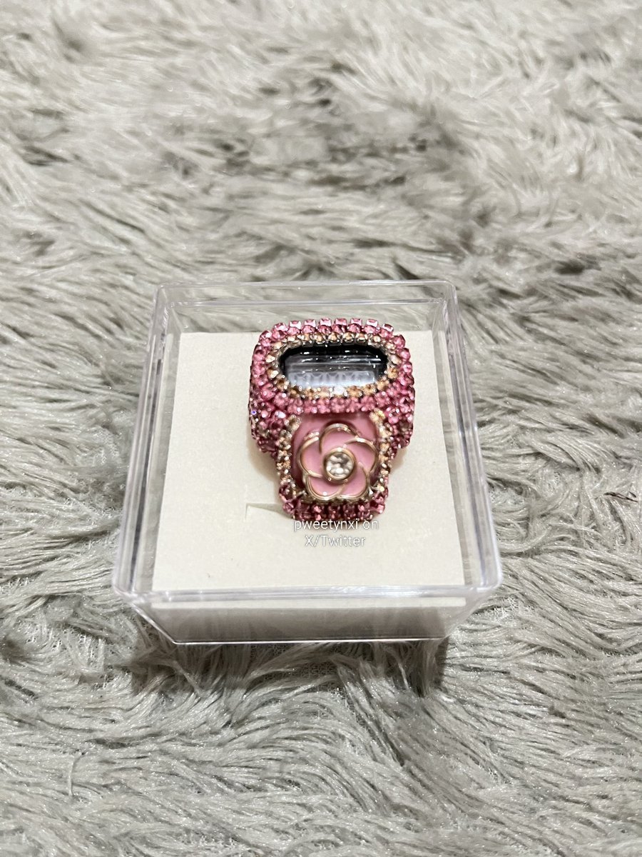 pweetynxi's tweet photo. Peralatan ibadah serba pink 🩷💕💗💖💞💓🌸💘💝 https://t.co/HFZdpcYgmY