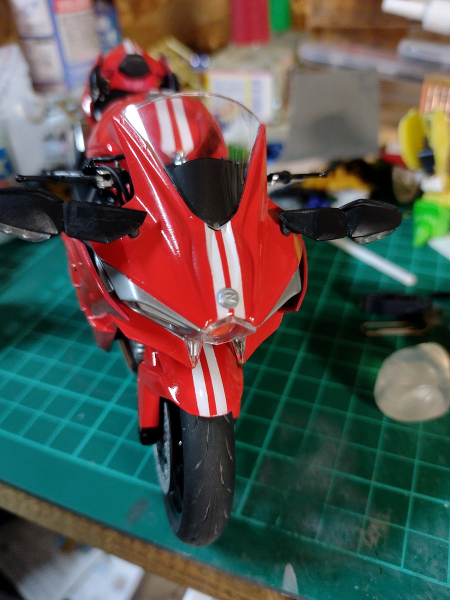 217nyon's tweet photo. フロントにRマークを追加！（アーツドライブの額を複製）
いいんじゃないかな！
#仮面ライダードライブ
#フィギュアーツ https://t.co/yM8VqRoe3T