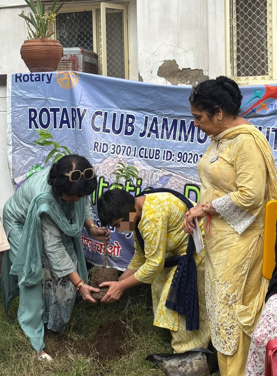 DswoJammu's tweet photo. Today, Muskan Home, Channi Rama, Jammu, organised a Free Orthopaedic &amp; Dental Medical Camp with the support of Rotary Club Jammu. Inmates were examined by doctors and provided free medicines and follow-up consultations. A plantation drive was also held on the premises. https://t.co/1q7kTCbTXT