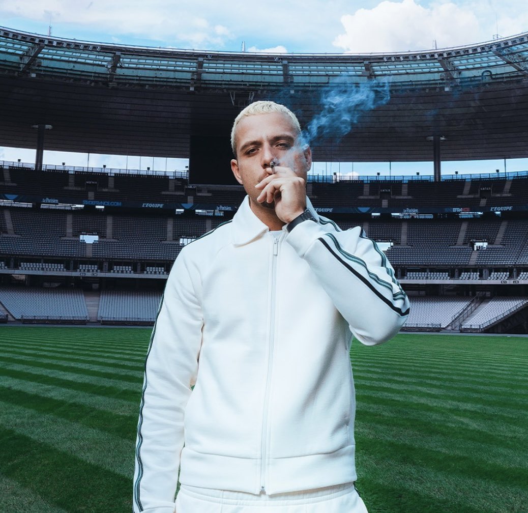 Kulturlesite_'s tweet photo. PLK va se produire 2 fois au STADE DE FRANCE ce week-end pour la première fois de sa carrière !!

Plus de 160 000 personnes sont attendues.. ça va être un truc de dingue 🤯🏟️ https://t.co/JlxodEpSbQ