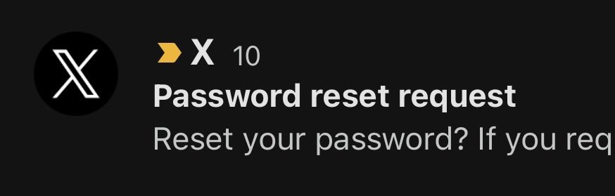 nefretiriii's tweet photo. WTF a very active attempt to get into my account but like why 😂 A preliminary warning if you get weird messages from me asking for money, it isn’t me. https://t.co/pBeEKt4C9z