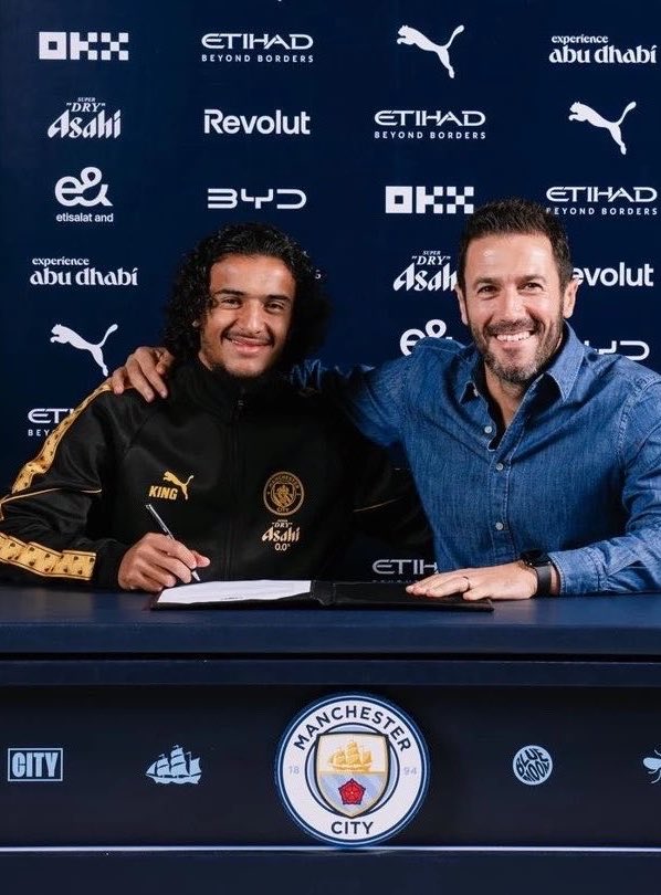 _BeFootball's tweet photo. 🚨 MANCHESTER CITY S’EST RETAPÉ SON MILIEU POUR QUASI 400 M€ CET ÉTÉ !!!!! 🩵🤑

🇦🇷  Enzo Fernandez (140 M€)
🏴󠁧󠁢󠁥󠁮󠁧󠁿 Elliot Anderson (137 M€)
🇲🇦  Ayyoub Bouaddi (95 M€)

La folie 😭😭 https://t.co/7gAEVfPrB6