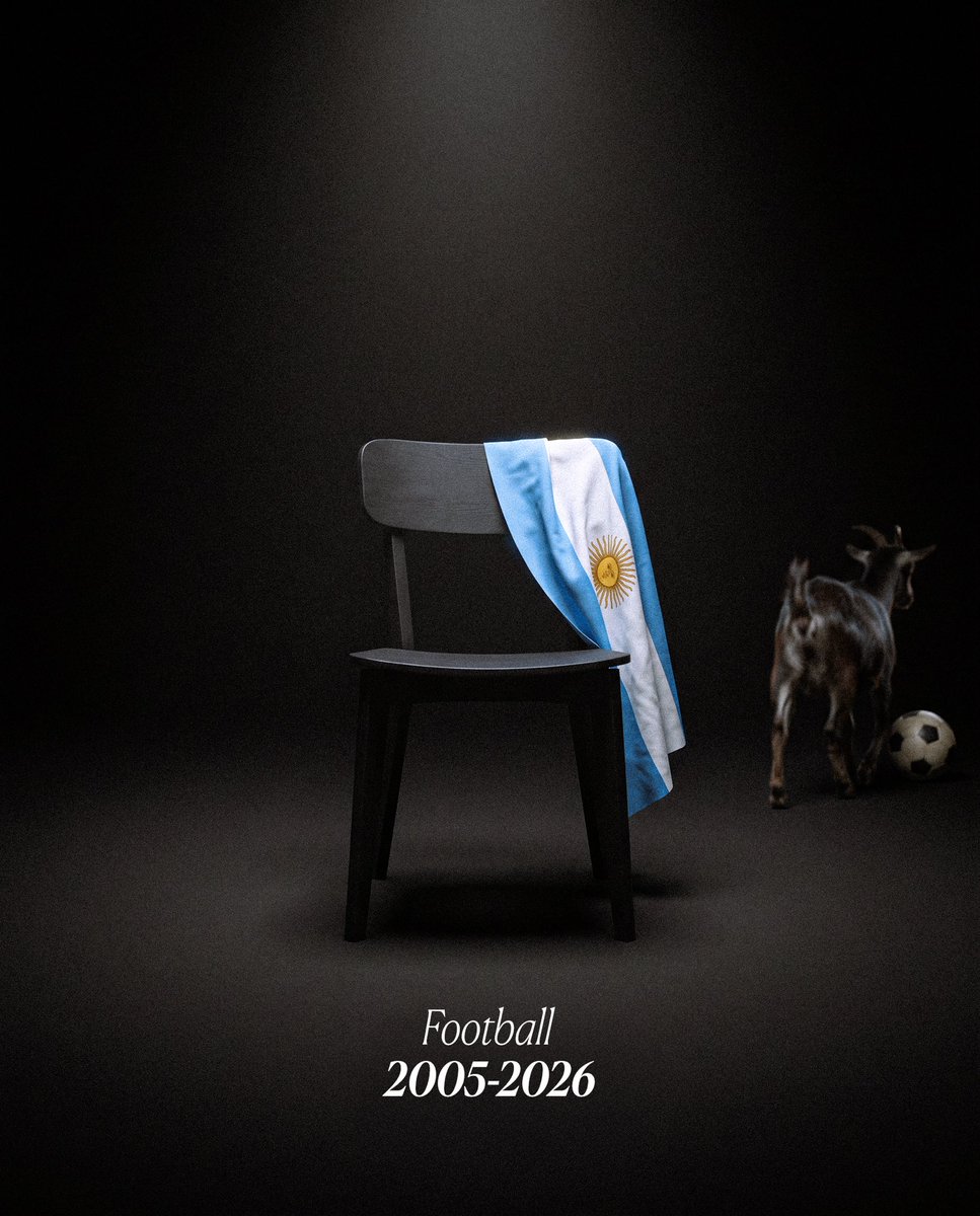 nndz706's tweet photo. I never had this feeling ever in my life.
I want to cry and my heart is very empty.
After seeing what happened to him in the past 2 months.
I'm afraid that something will change him.
And then the days has comes😢 and he's finally quitting for national teams. https://t.co/AIYynlJDEH