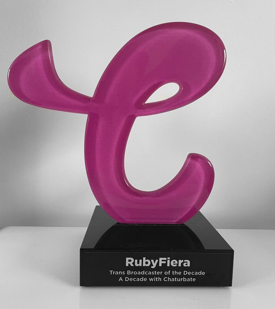 itsrubyfiera's tweet photo. Swipe to make the dick disappear… oooh just got Déjà vu 😅🤷🏻‍♀️ https://t.co/E3xiQ7v07l