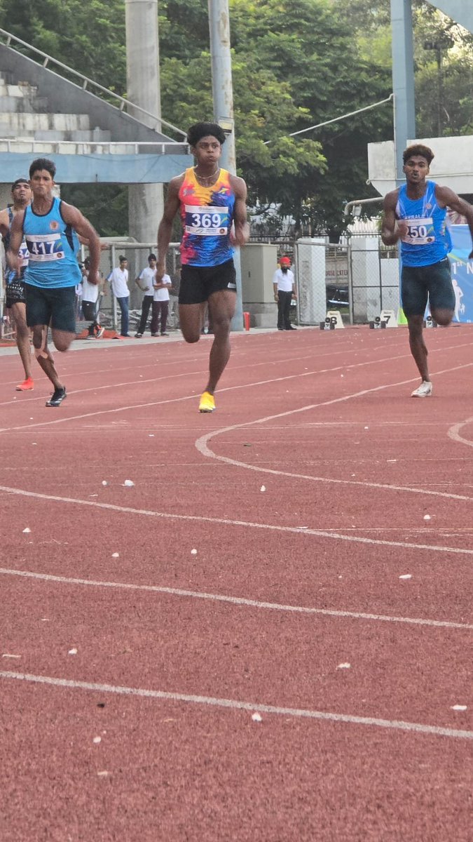 MisraSundeep's tweet photo. Neil Samraj, TN, 10.46, 100m new U 18 National Record!!!.
BRILLIANT RUN BY THE YOUNGSTER AS HE POWERED THROUGH. https://t.co/vejvHHoHTE