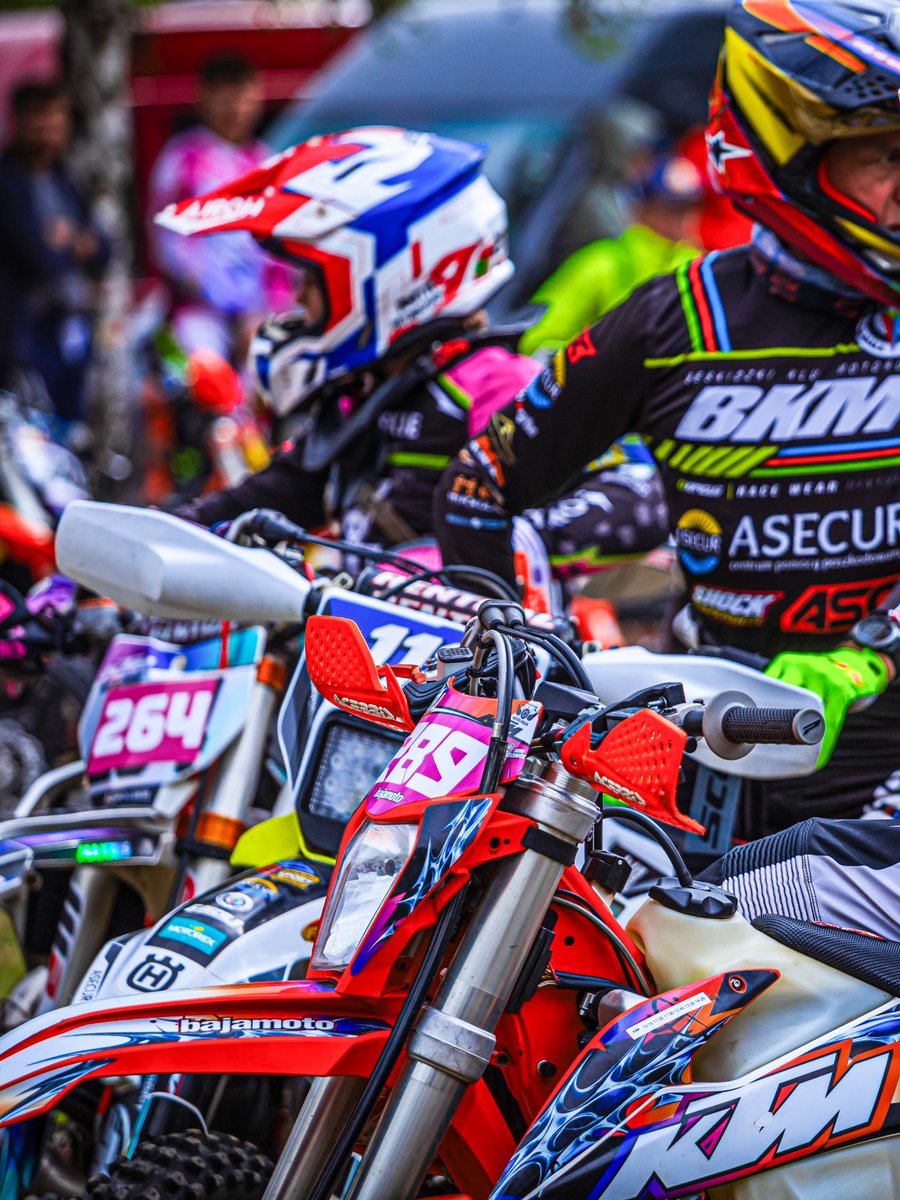 MalloryPha4s's tweet photo. This place is about to explode. The last calm breaths before the start. Photo: Racing Fast Media
Kuba Pietrasiewicz MOTO PASJA — mechanics and training
Enduro Krzeszowice
Baja Moto
KTM Shop
BKM Bielsko https://t.co/mf6BrFCWo2