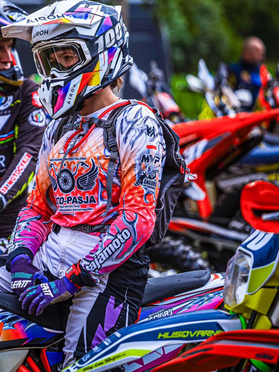 MalloryPha4s's tweet photo. This place is about to explode. The last calm breaths before the start. Photo: Racing Fast Media
Kuba Pietrasiewicz MOTO PASJA — mechanics and training
Enduro Krzeszowice
Baja Moto
KTM Shop
BKM Bielsko https://t.co/mf6BrFCWo2