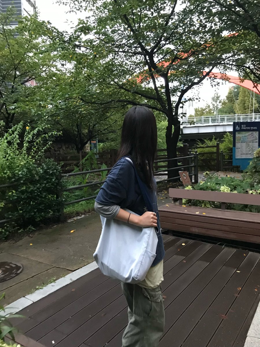 9unnec's tweet photo. 9unn reversible tote bag open
• 9.1 - 9.30
핸드메이드•한정수량으로 판매됩니다
더 많은 사진은 https://t.co/unBiWhIqF7에서 확인해주세요!♡

오픈 기념 #RT 이벤트
색상별 1명씩, 총 2분께 가방을 드립니다 😁
팔로우 + RT + 좋아요 = 참여 완료

🔗 https://t.co/Ak0exqeUTv https://t.co/qilp6pD1hU