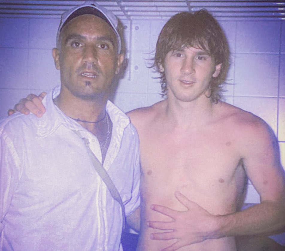 MONORRG's tweet photo. Nos diste una felicidad absoluta y tuve la fortuna de vivir grandes momentos! Gracias  Leo nuestro eterno capitán 🇦🇷🇦🇷🇦🇷🇦🇷❤️ https://t.co/IoLPi04uIi
