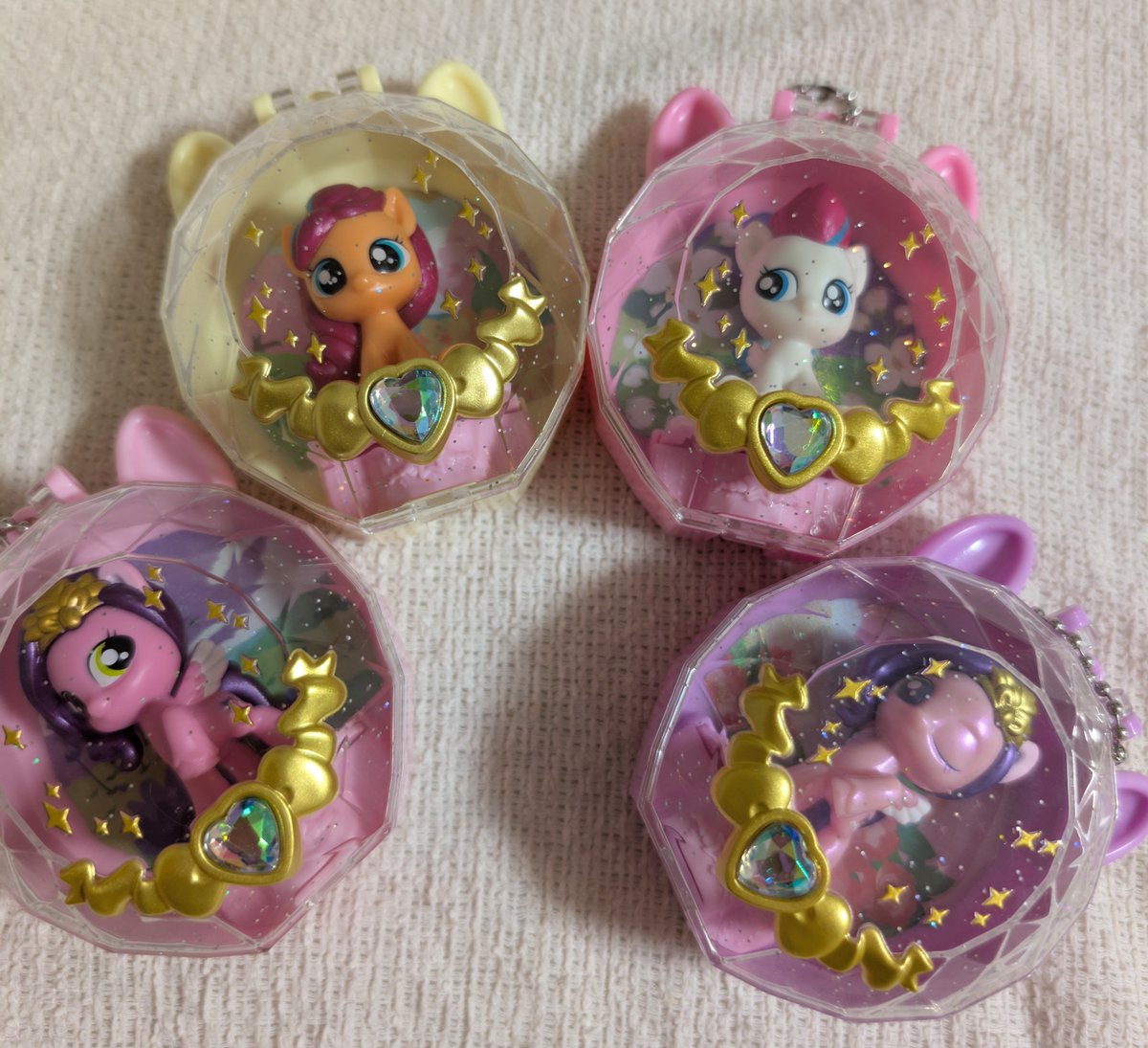 SilverShion28's tweet photo. 可愛すぎるしジップお迎えできた😭💕
#マイリトルポニー #mlp #mlpg5 #MiniLittlePony https://t.co/GmQH0YoPVR