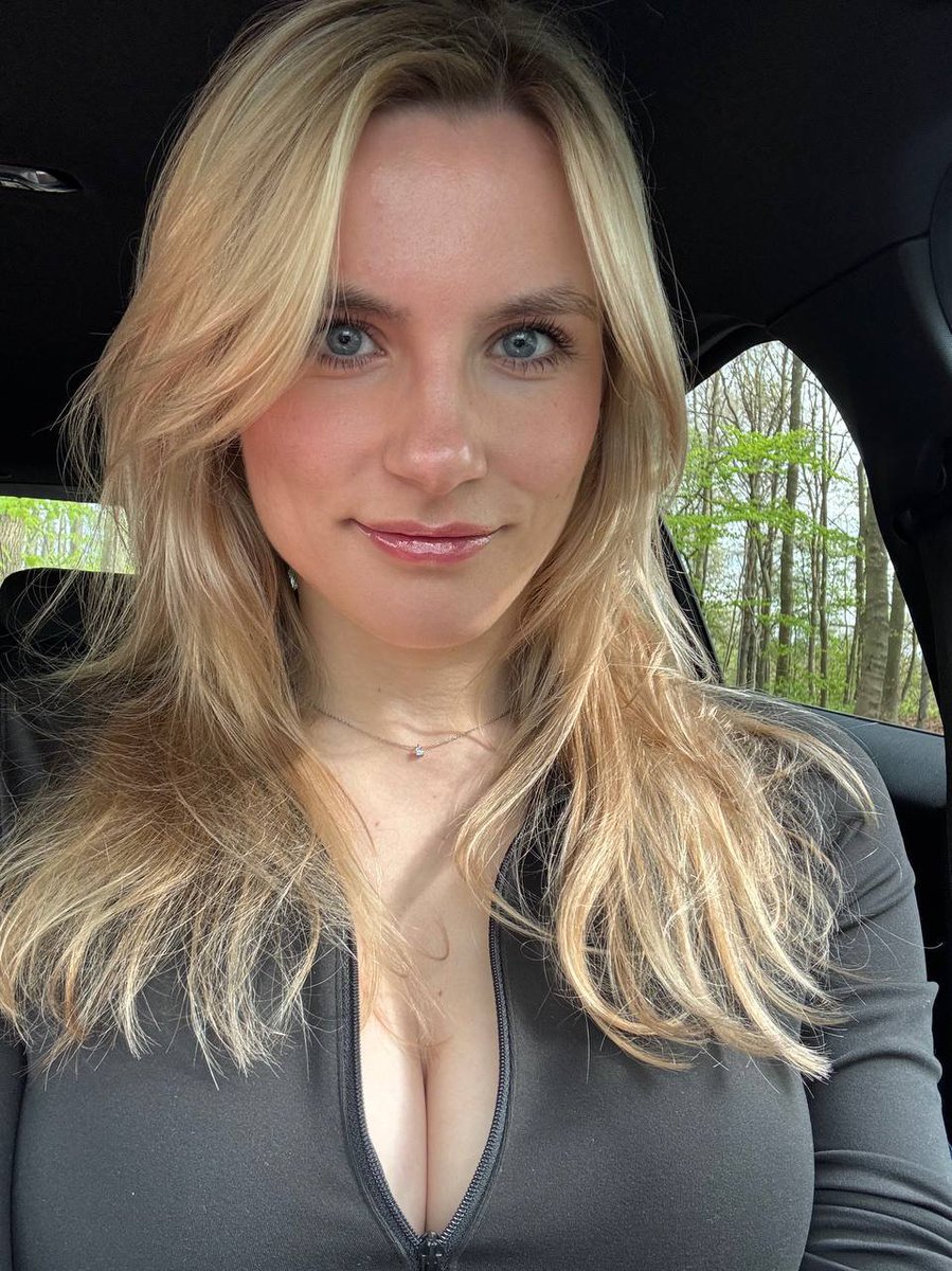 Olivia232w's tweet photo. did you work it out? or were you too distracted😘
https://t.co/3xclYVcziR https://t.co/hwUMubD7xu