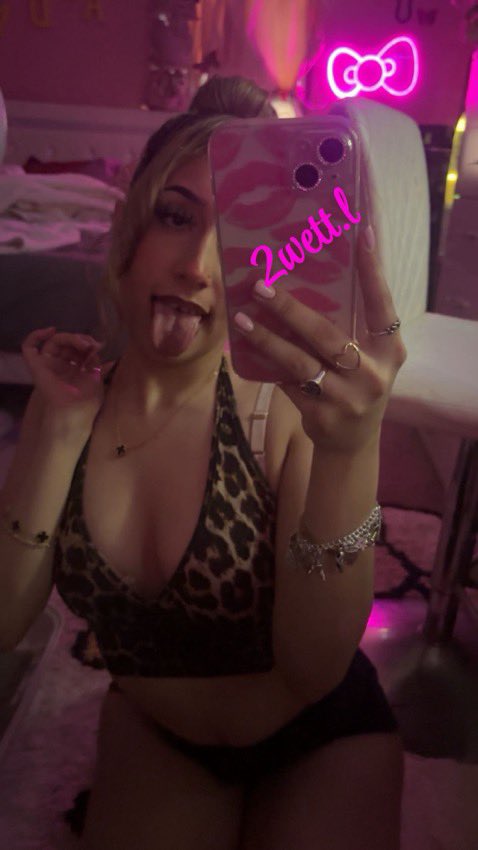 tofadeed2's tweet photo. hi💗#latina #slut #petite https://t.co/DhmzPETDvB