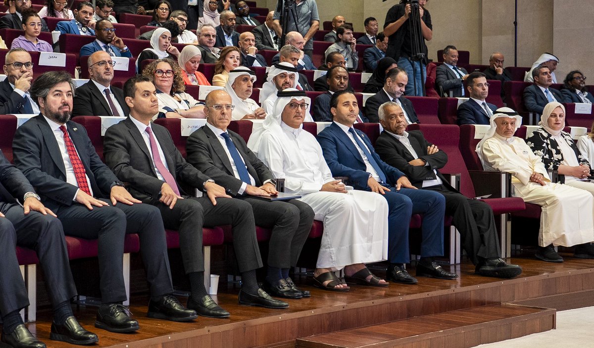 dohainstitute's tweet photo. بالشراكة مع برنامج الأمم المتحدة الإنمائي (UNDP) ومجموعة "أوريدُ" للاتصالات، استضافت كلية الاقتصاد والإدارة والسياسات العامة في معهد الدوحة للدراسات العليا، الثلاثاء، الأول من سبتمبر 2026، أعمال منتدى رفيع المستوى لقادة السياسات الرقمية والذكاء الاصطناعي في منطقة الدول العربية بعنوان: بناء اقتصادات رقمية شاملة ومستدامة في جميع أنحاء المنطقة العربية.
