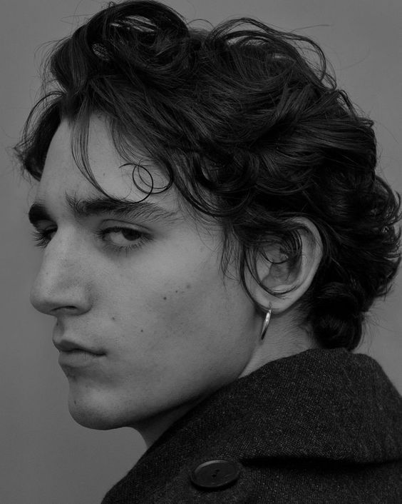 monochroustic's tweet photo. 1'30h sketch
single layer minimum erasing no textures...trying to focus only on traits and strokes 😵‍💫

𝑦𝑜𝑢 -- 𝑙𝑜𝑜𝑘 𝑎𝑡 𝑚𝑒 𝑛𝑜𝑤
tamino 🖤 https://t.co/of9aLlFJNZ