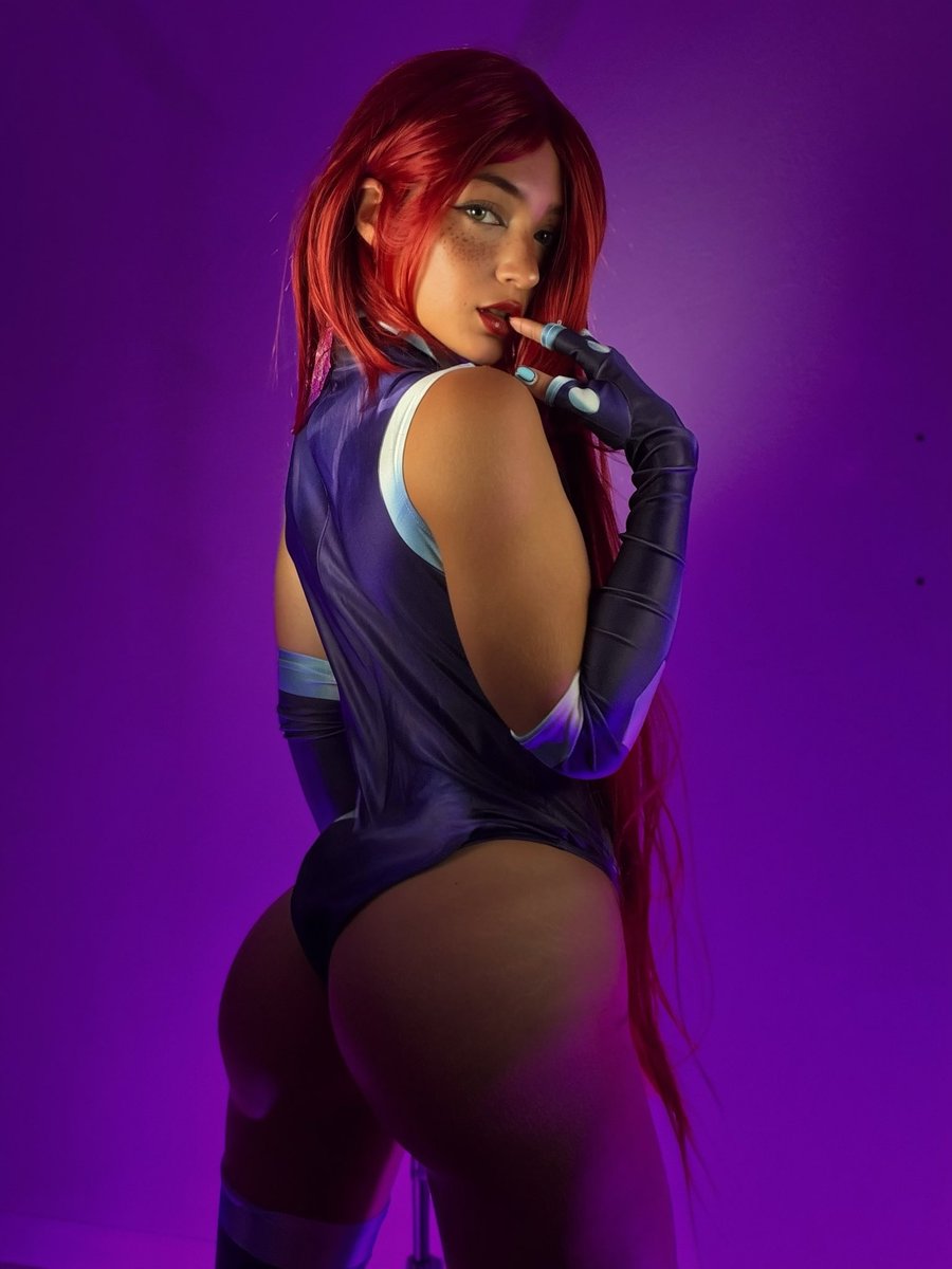 daniellebarnaa's tweet photo. New cosplay unlocked😈🔓 https://t.co/a1Vgu9fOxe