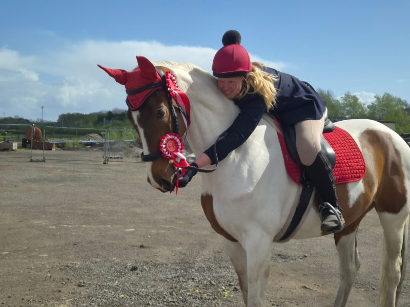 EverythingHors's tweet photo. Meet Kandi ✨ A talented 16.3hh, eight-year-old mare who loves to jump. Experienced in showjumping, XC, hunting, dressage and hacking, with plenty of potential for a confident rider.

📍 South Wales | 💷 £12,000 ONO
View her listing 👇

https://t.co/TV5xEwkD7V https://t.co/IGHxVGafGx
