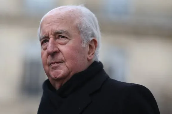 AGaullisme's tweet photo. Hommage à #ÉdouardBalladur qui nous a quittés. Admirateur du général De Gaulle, il s'exprimait ainsi:"Je crois que d'abord et avant tout, ce qui comptait pour lui,c'était l'unité de la nation,le thème du rassemblement,le thème de la force qui naît du rassemblement et de l'unité". https://t.co/totgMQEsxw