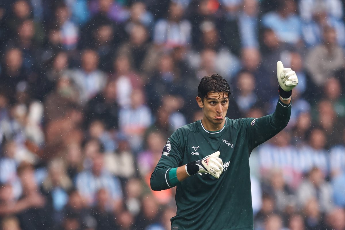 WhoScored's tweet photo. Konstantinos Tzolakis is the highest-rated goalkeeper (7.92) in the Premier League this season. 🧤

#HCAFC https://t.co/on59plKhma