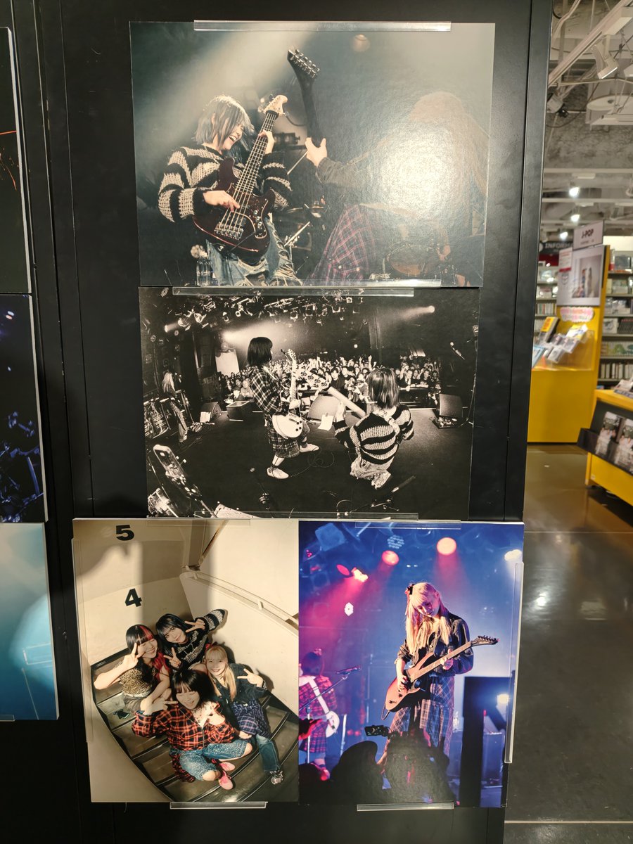 hideki0901's tweet photo. 遅番の仕事終わってタワレコ渋谷へ

イベント参加券
サイン会参加券
ゲット出来ました👍️

１３日に参加のネキ民の皆様
宜しくお願いします

#NEKI
#BINARY https://t.co/fZOWi2fU8z