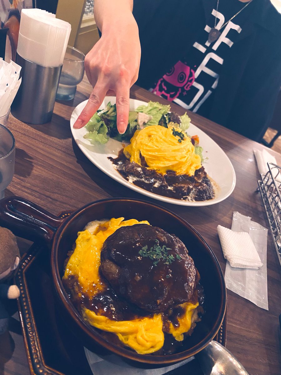 kiguruillil's tweet photo. 旅の思い出(ほぼ飯) https://t.co/U6a7YpfFyM
