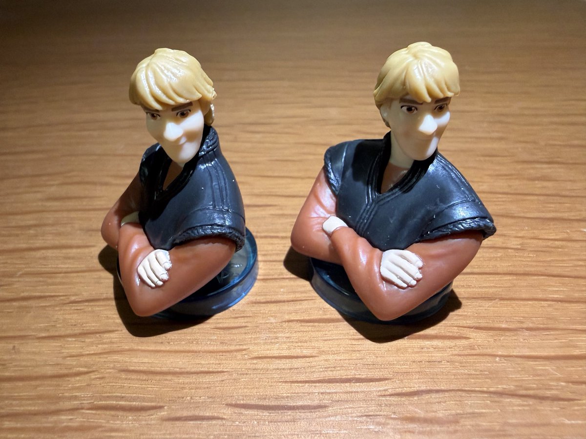 kusari_pad's tweet photo. しばらく弄ってないとこ整理したら

なんか双子のクリストフ出てきた
こっち見んな https://t.co/fkgE5aBdW8