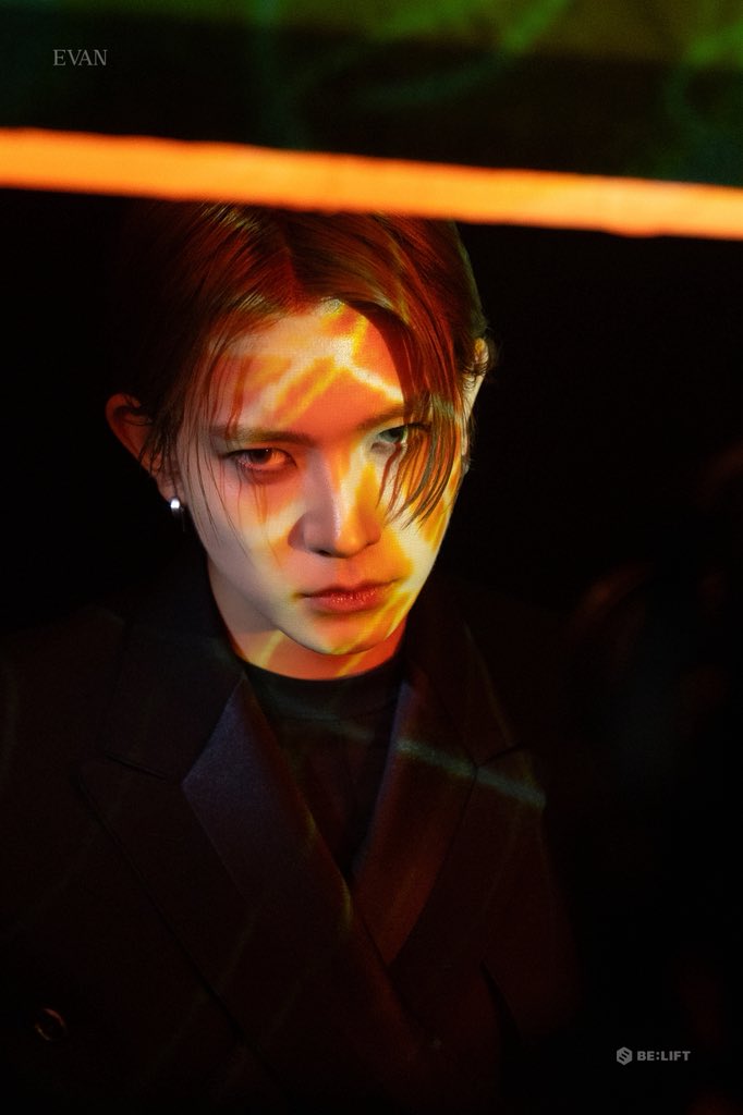 evan_folder's tweet photo. [260901]

EVAN (에반) ‘DEATH OF ME’ Concept Photo Sketch

#EVAN #에반 #HEESEUNG #희승 https://t.co/NcnUlcXC2B