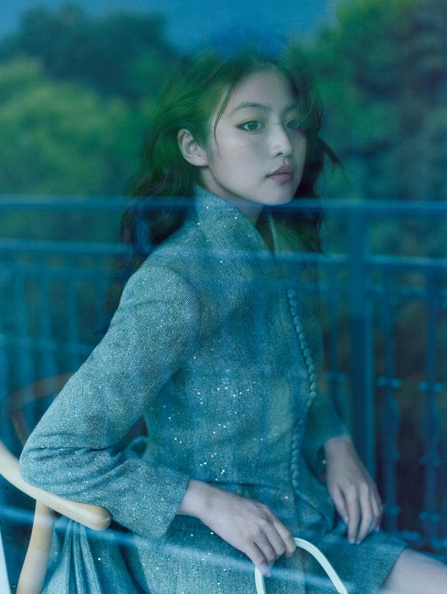 NumeroTOKYO's tweet photo. #今田美桜 が纏う、#ディオール 2026-27年秋冬コレクション。メゾンの豊かな伝統を讃えるとともに、モダンなエッセンスでその魅力をまた開花させる。

記事はこちら↓
https://t.co/SrQv3YvC83

#Dior #pr @DIORJP @Dior @imanomiofficial https://t.co/F5NSzQUEn2