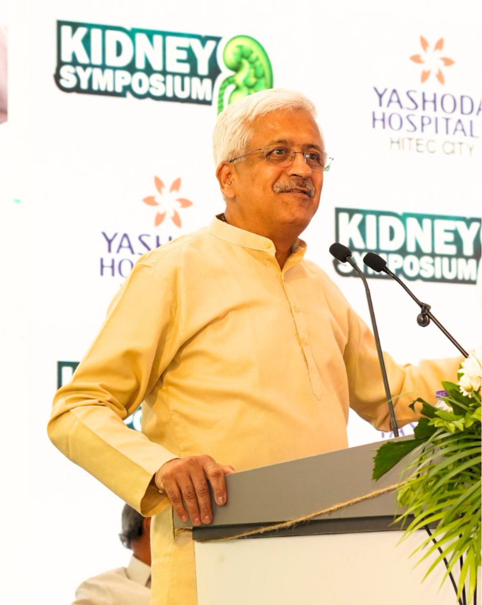 NITIAayog's tweet photo. Delivering the M.K Mani Oration at the Kidney Symposium, Dr. R. Balasubramaniam, Member, NITI Aayog, spoke on community wisdom, reaching healthcare to the last mile and doctors as change makers in ushering in a Viksit Bharat.

Reflecting on the burden of chronic renal disease, he spoke about the importance of early detection through large-scale screening for diabetes and hypertension, drawing on his own experience of working on such initiatives. He also highlighted the role of community wisdom and the responsibility of doctors to contribute beyond clinical care as change makers.

#ViksitBharat #Healthcare 

@PMOIndia @narendramodi @Rao_InderjitS @MIB_India @PIB_India @DDNewslive @ashoklahiribjp @drrbalu